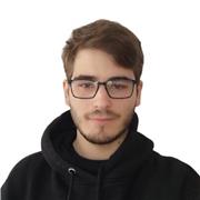 Profesional programador titulado con un grado superior de informática